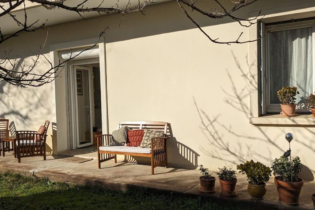 2 Pieces, Acces Jardin, Quartier Residentiel